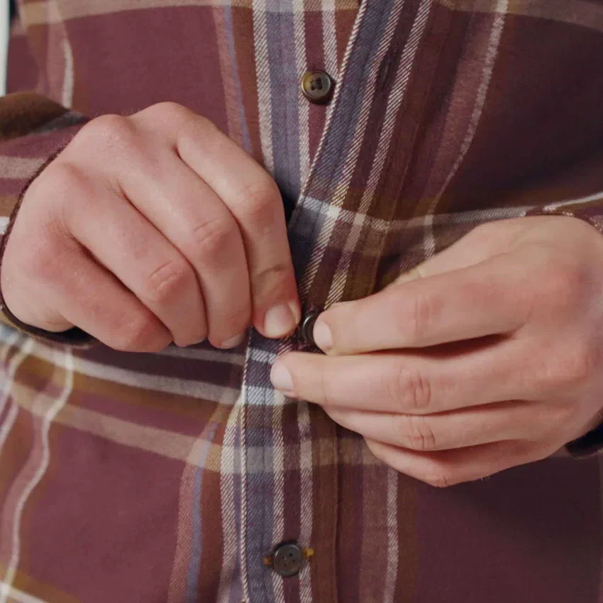 Rugged Flex™ Relaxed Fit Midweight Flannel Long-Sleeve Plaid Shirt